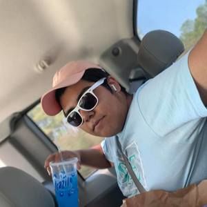 Meet your Posher, Alex ovando